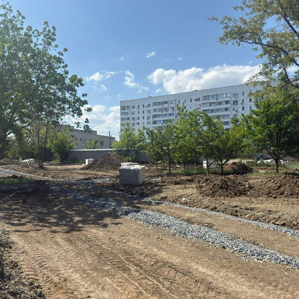 В Таганроге обновляют три городских сквера - фото 1