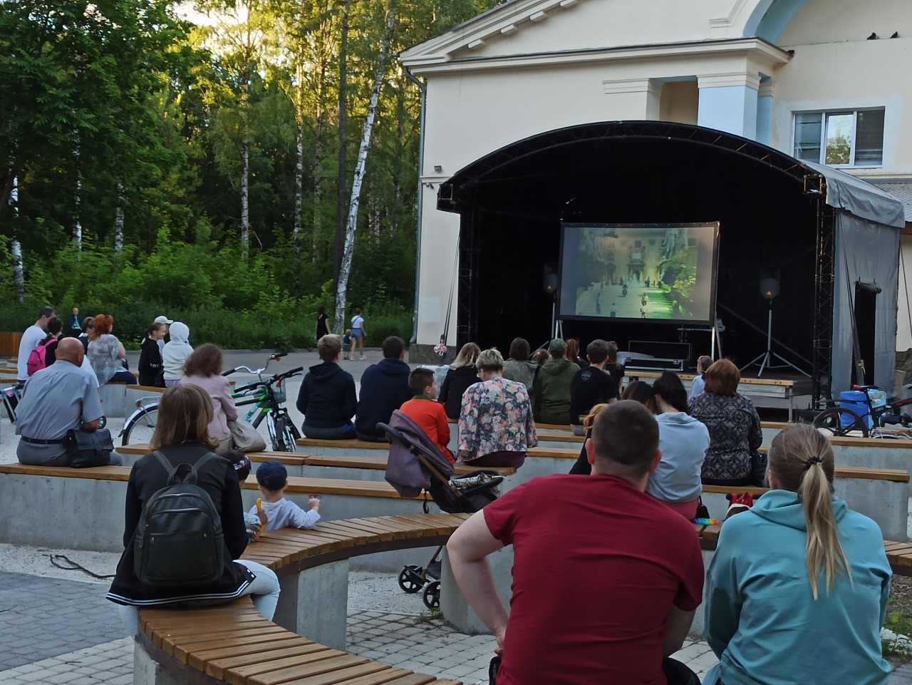 Советские фильмы начнут бесплатно показывать в нижегородских парках с 16 июня - фото 1