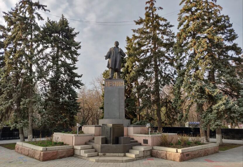 След вождя: на каких улицах в Ростове увековечен Ленин - фото 1