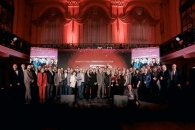 В лучах софитов, под гул аплодисментов: 14 девелоперов получили премию «Искусство строить — 2025» в Нижнем Новгороде