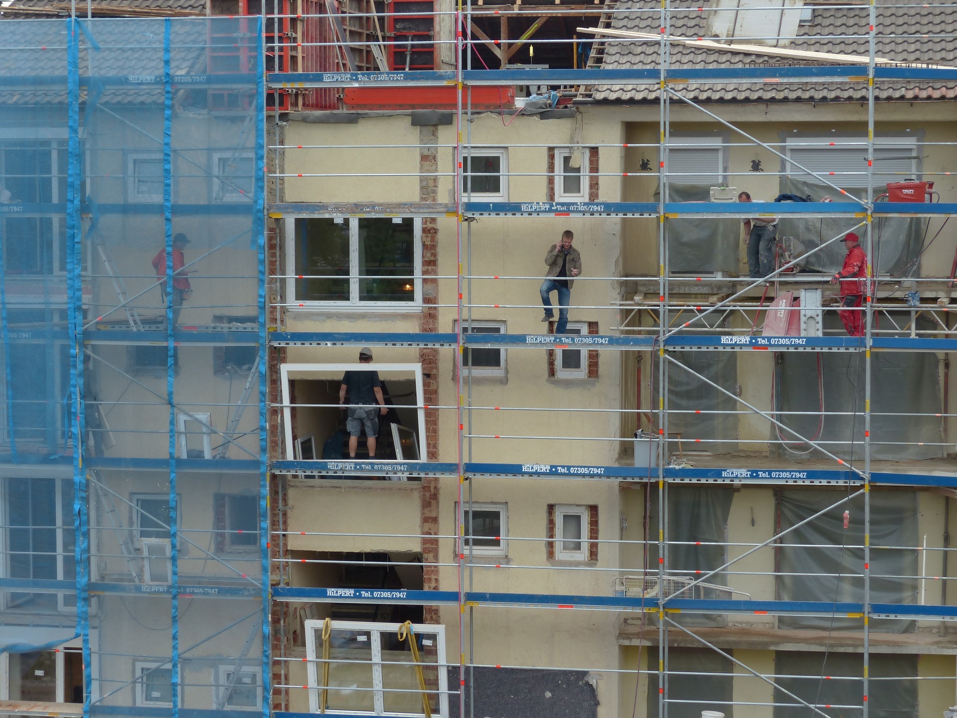 В 2022 году в Воронежской области капитально отремонтировали 436 домов за 3,4 млрд рублей - фото 1